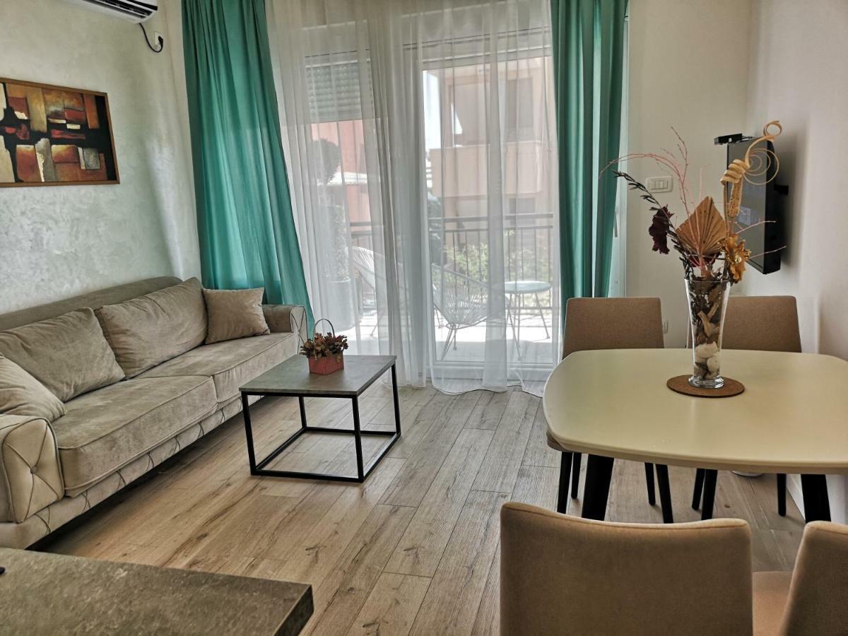 Apartments Tivat Exterior foto